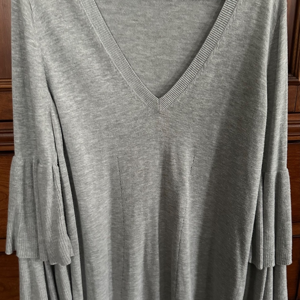 Chelsea28 Gray V Neck Cashmere Sweater Tunic Layered Bell Sleeves Size L NWOT